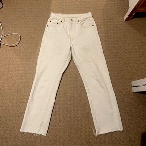 levi’s white 501